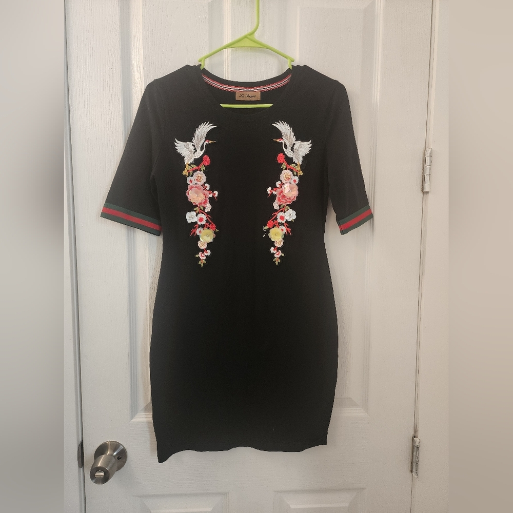 Women's dress La Reyna, size small,‎ black